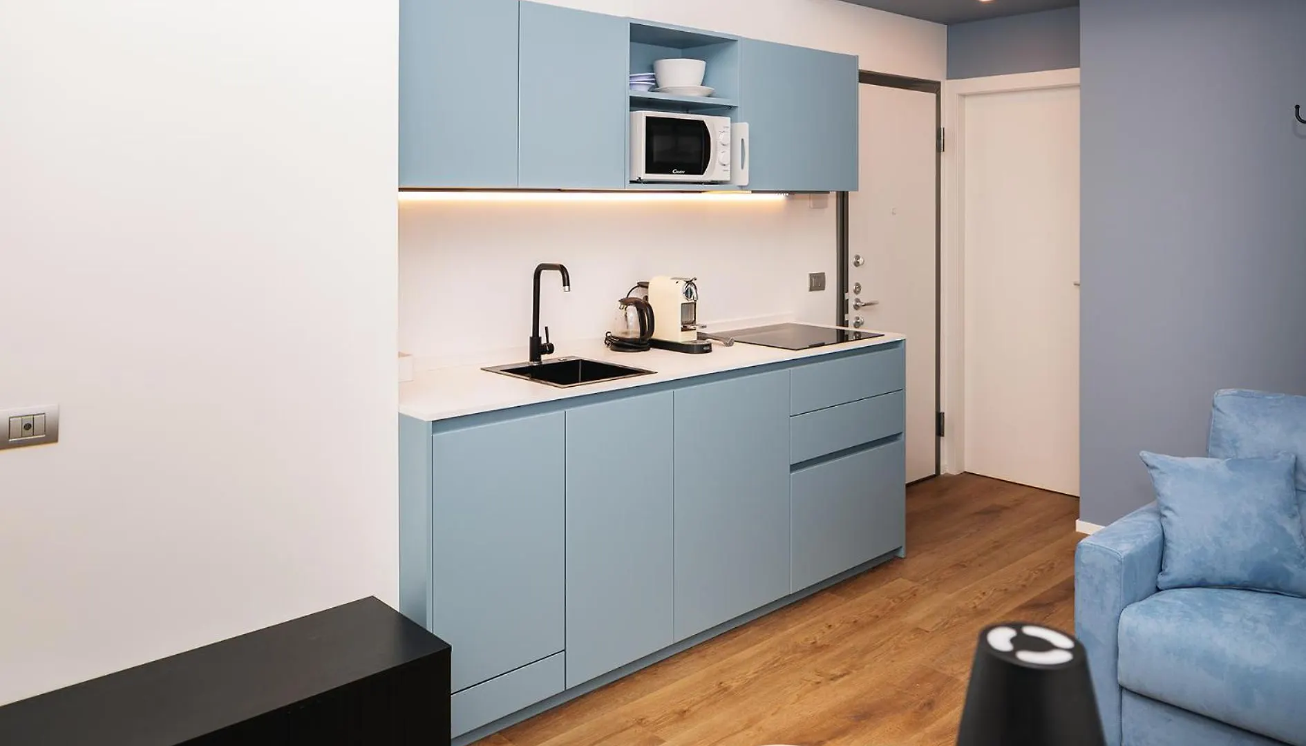 Central Charm Apartment Milan Italy