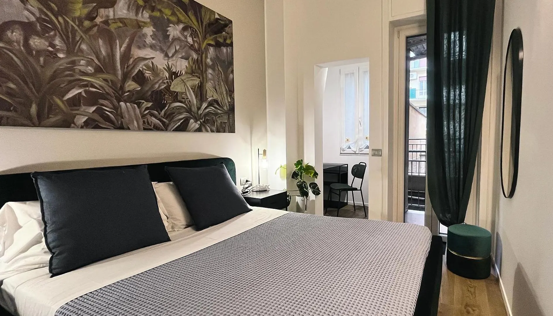 Central Charm Apartment Milan