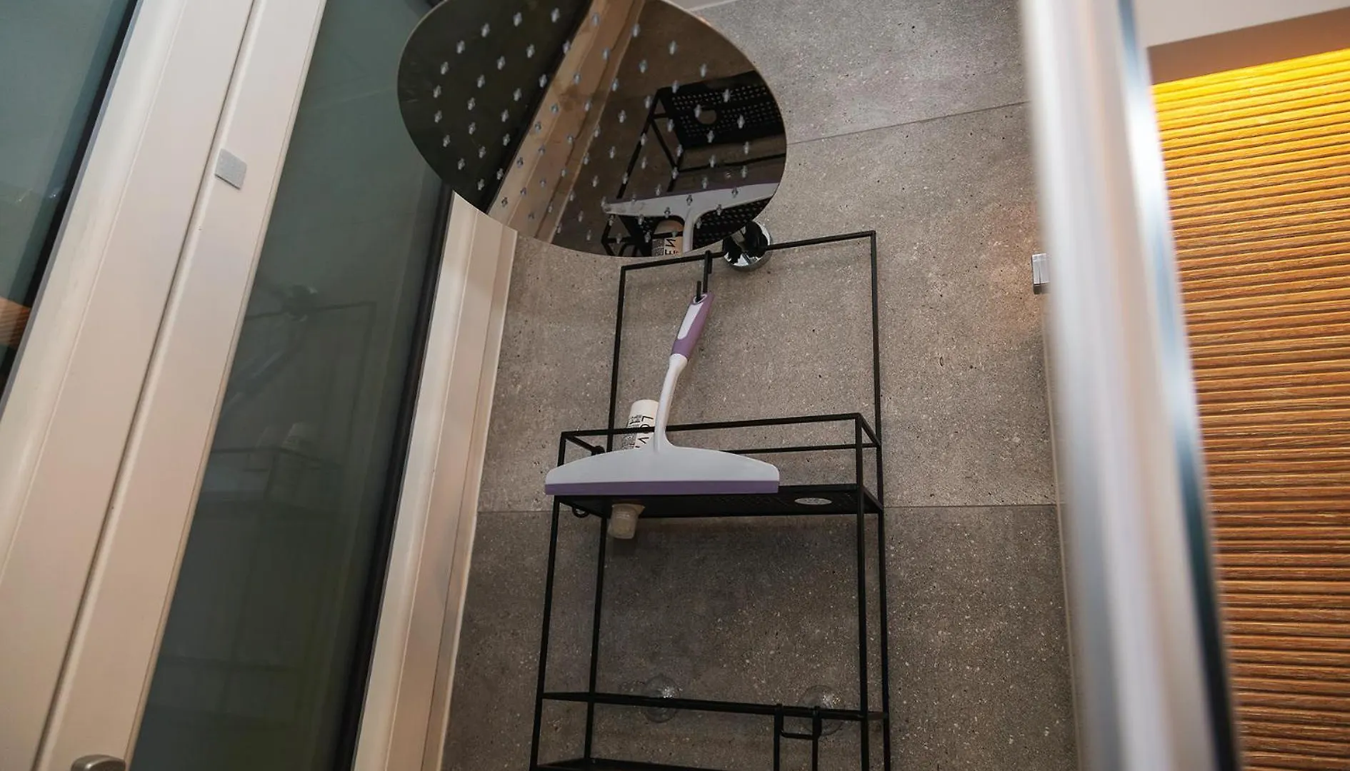 Central Charm Apartment Milan Italy